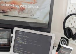 Etapas da criação de um site, incluindo planejamento, domínio e hospedagem